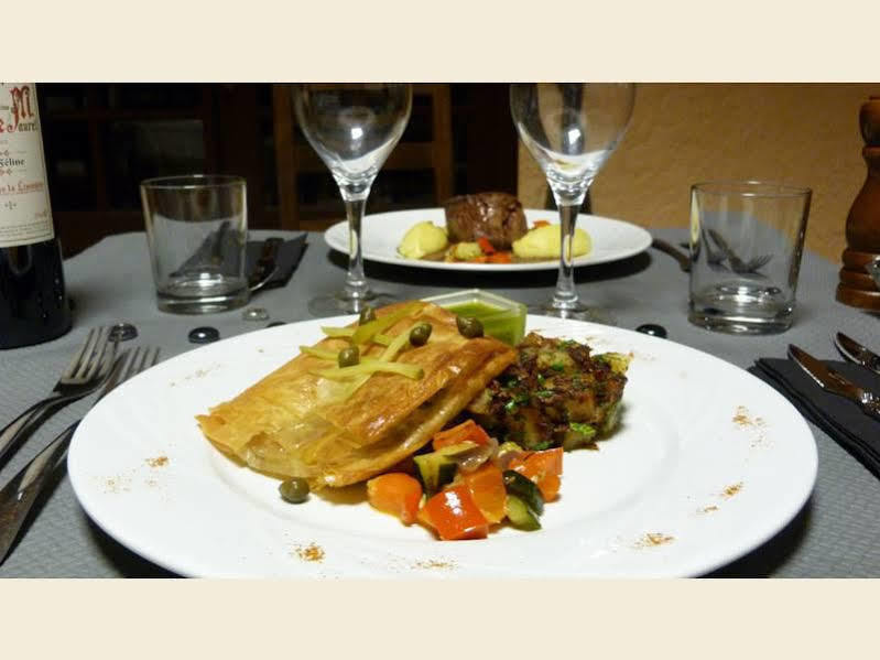 Logis Hotel Restaurant Le Top Du Roulier Capendu المظهر الخارجي الصورة